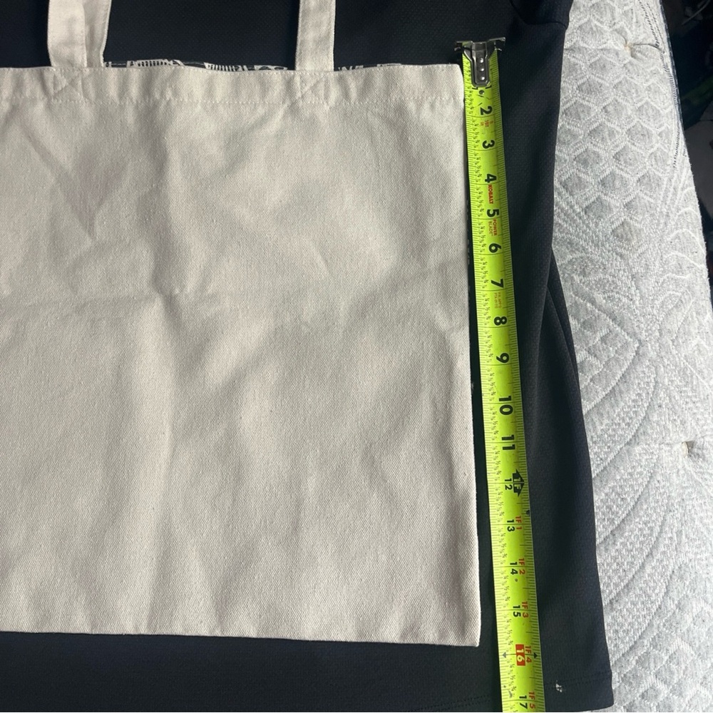 Black and White Tote Bag from New Zealand - Picture 6 of 7